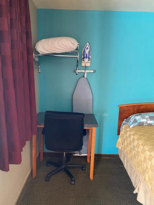 Lone Pine Budget Inn image 19