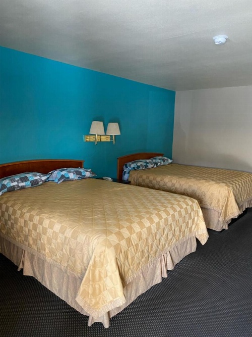 Lone Pine Budget Inn image 20