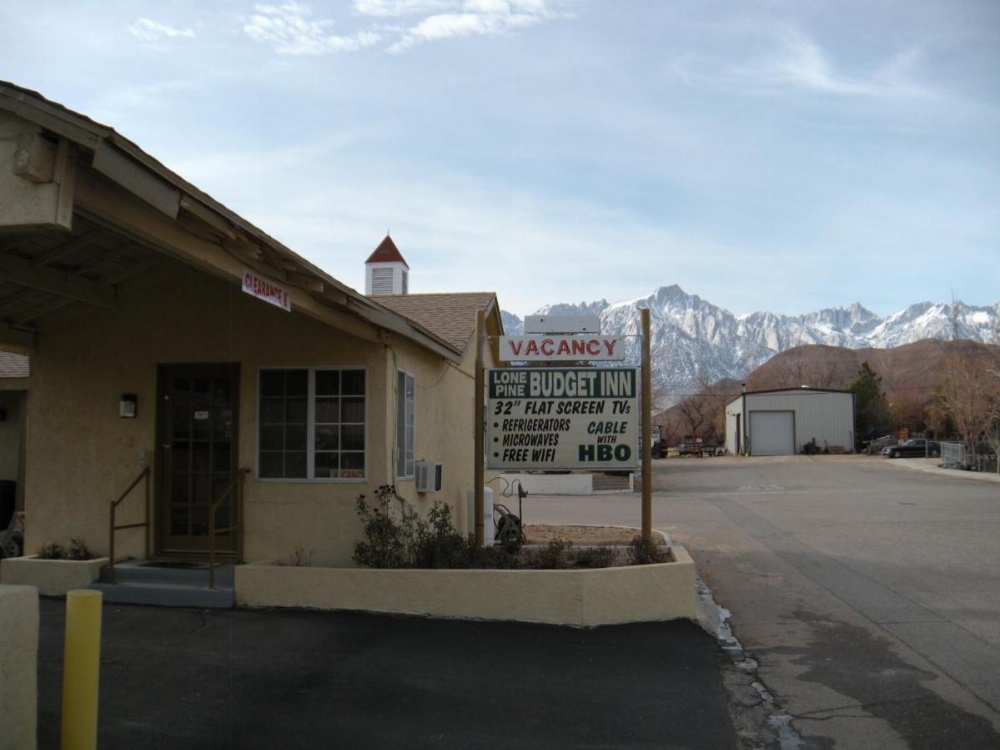 Lone Pine Budget Inn Image 6